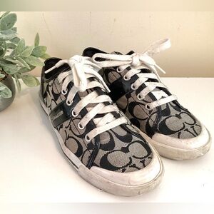 Coach Fillmore Women’s Black Classic Signature Pattern Sneakers
